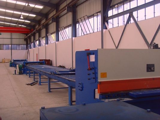 El estándar cortó a la línea de la longitud, máquina laminada en caliente del polo ligero del acero suave para los 6m los 8m el 14m