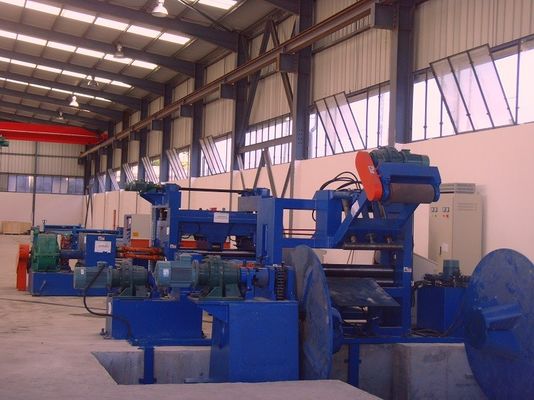 El estándar cortó a la línea de la longitud, máquina laminada en caliente del polo ligero del acero suave para los 6m los 8m el 14m