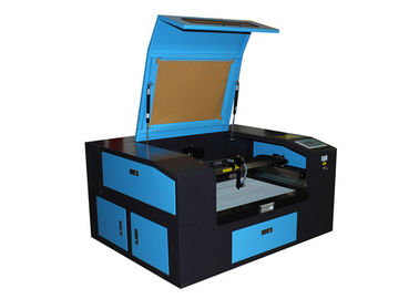 Máquina de grabado del corte del grabador del laser del CO2 del arte del arte con el tubo del laser 50w